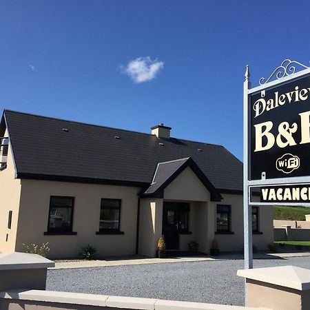 Dale View Bed & Breakfast Лисдунварна Екстериор снимка