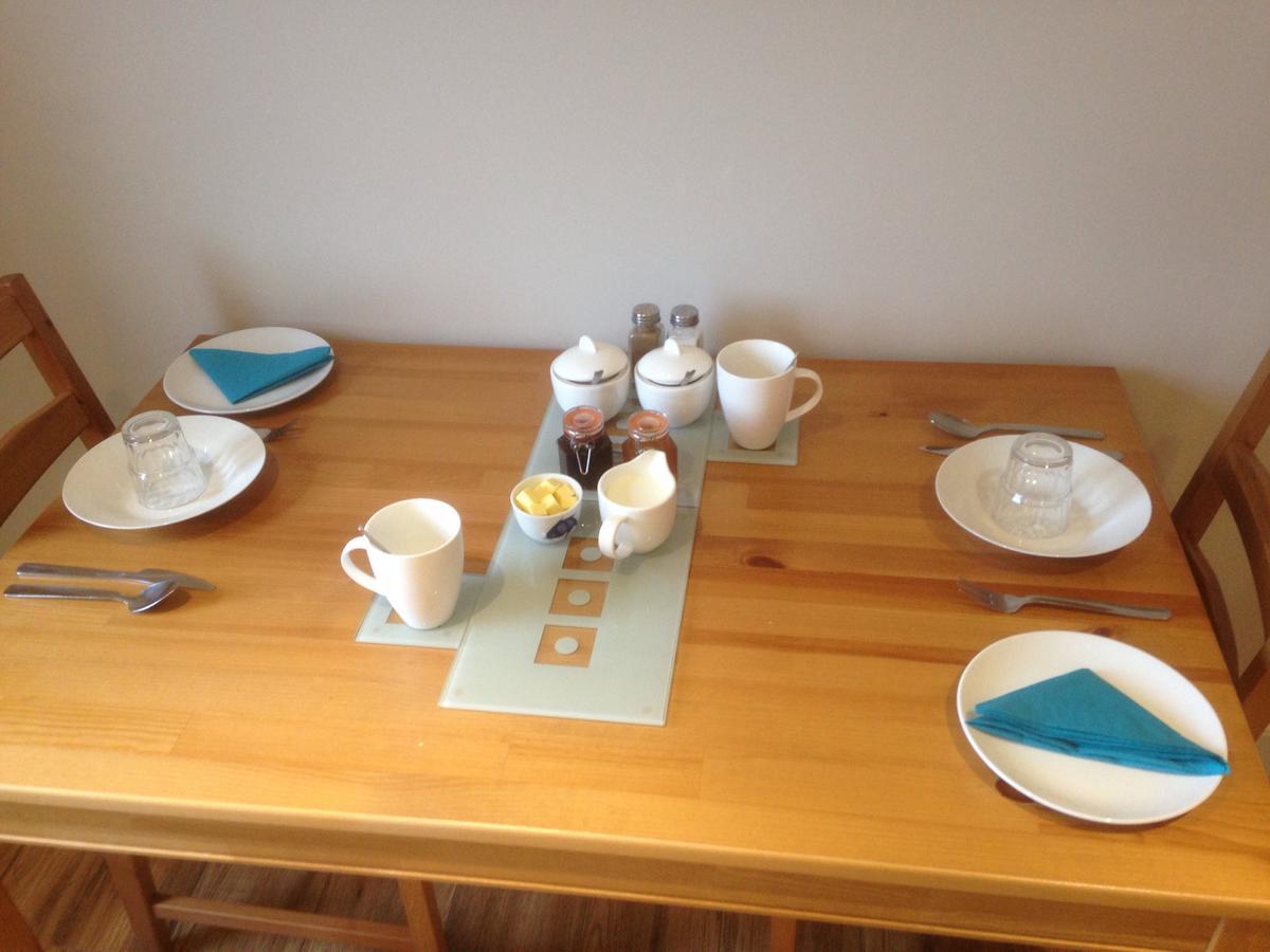 Dale View Bed & Breakfast Лисдунварна Екстериор снимка
